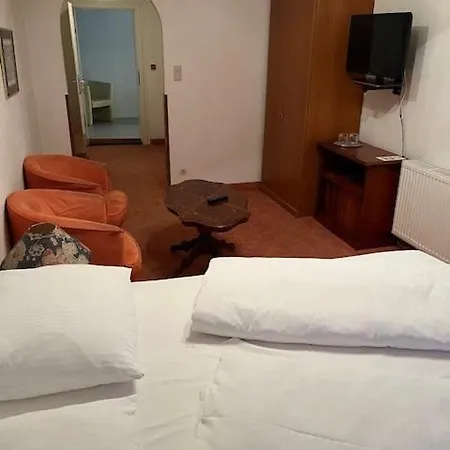 17 3* Braunau am Inn